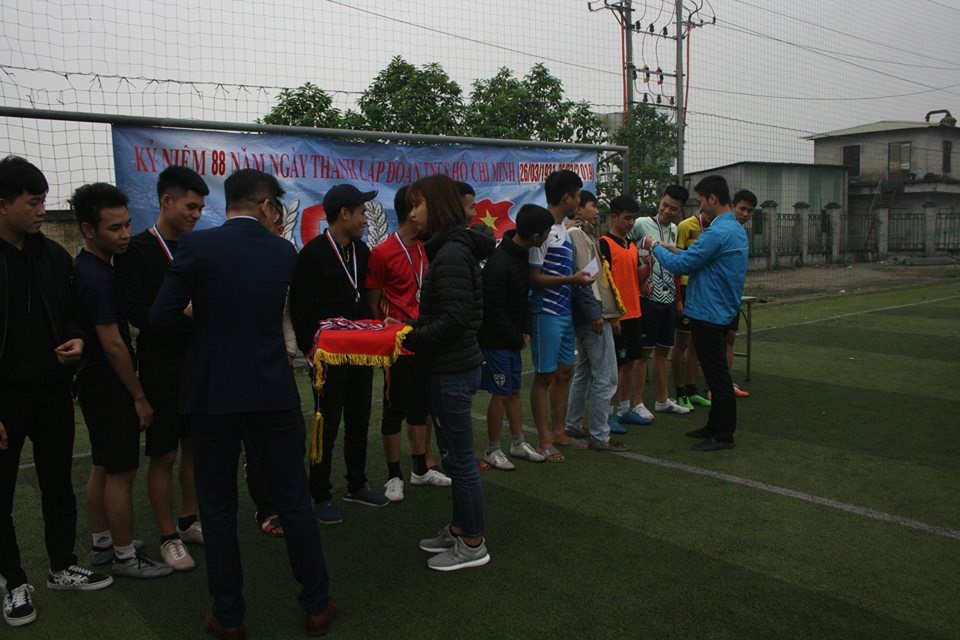 Chung kết và trao giải bóng đá nam HSSV TT Việt Nhật