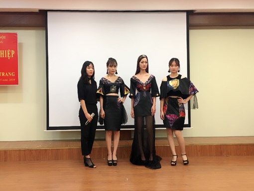 LỄ BẢO VỆ ĐỒ ÁN TỐT NGHIỆP