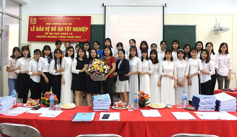 SINH VIÊN NGÀNH CÔNG NGHỆ MAY K10