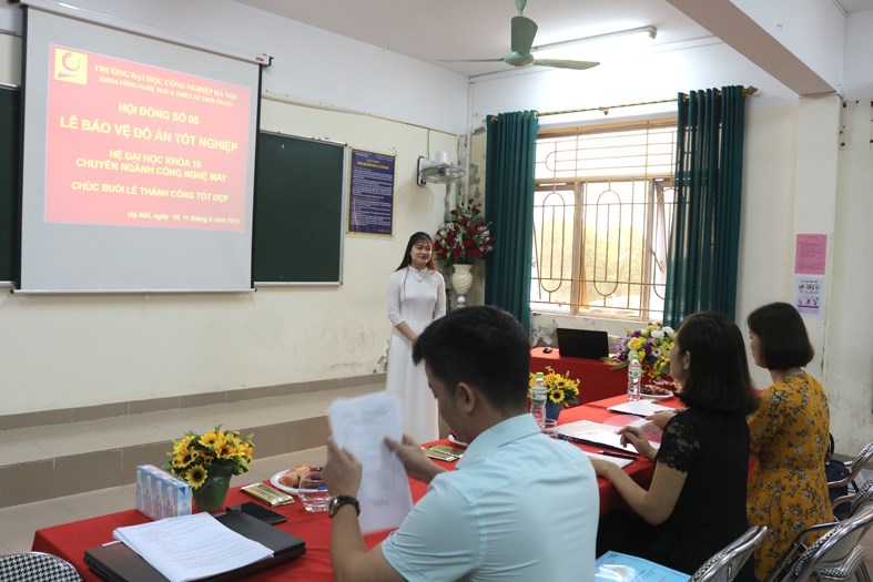 SINH VIÊN NGÀNH CÔNG NGHỆ MAY K10