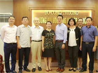 JICA experts paid a working visit to Hanoi University of Industry
