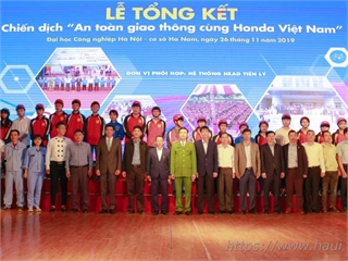 HaUI students respond to Traffic Safety campaign