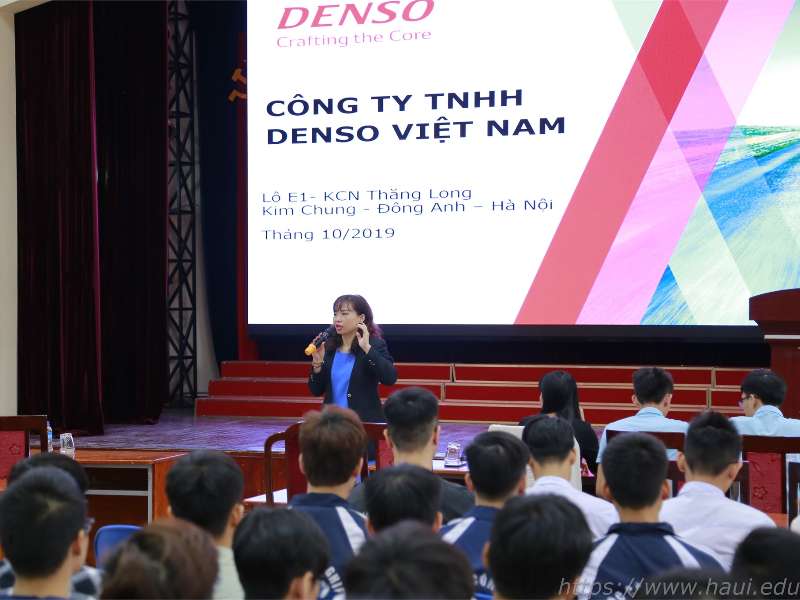 Opportunity to compete at the WorldSkills 2021 for HaUI students