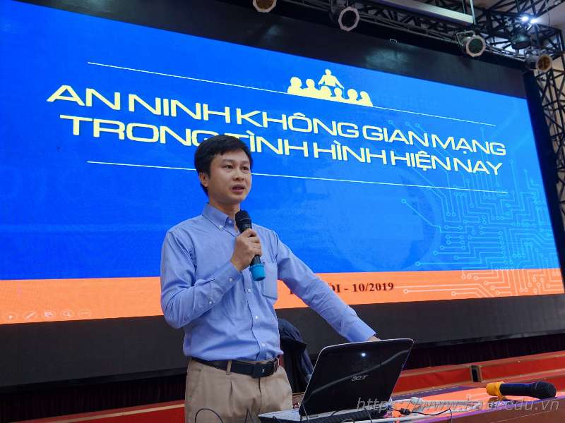 Cyber security seminars for HaUI students