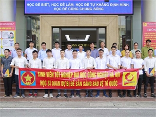 Đại học Công nghiệp Hà Nội tổ chức trao quyết định đào tạo Sỹ quan dự bị năm 2020
