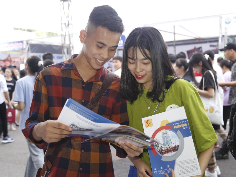 Chọn Đại học Công nghiệp Hà Nội để xây dựng tương lai, tại sao?