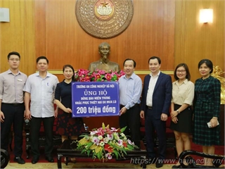 Đại học Công nghiệp Hà Nội ủng hộ 200 triệu cho đồng bào miền Trung khắc phục thiệt hại do mưa lũ