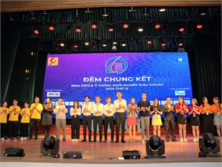 Đội thi “Sắc màu” xuất sắc giành giải nhất cuộc thi “Sinh viên và ý tưởng khởi nghiệp” năm 2020