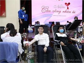 HaUI staff and students donate 521 blood units at Voluntary Blood Donation Day 2020