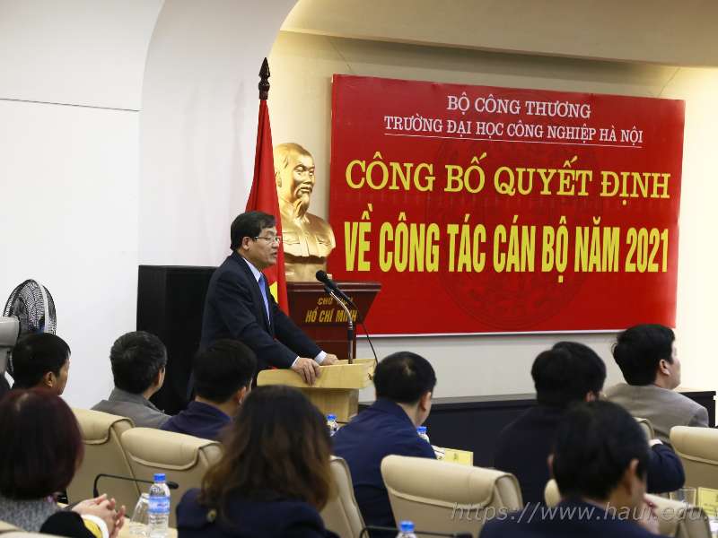 Đại học Công nghiệp Hà Nội công bố quyết định về công tác cán bộ
