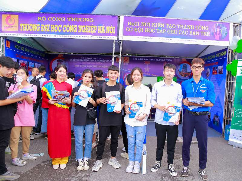 Danh sách trường đại học tuyển thẳng thí sinh có chứng chỉ IELTS