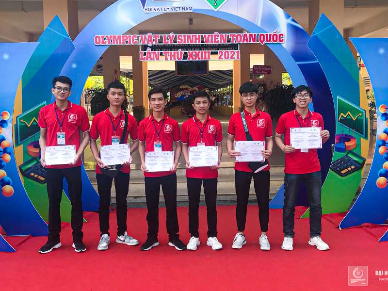 HaUI won First prize at National Physics Olympiad