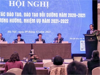 Đại học Công nghiệp Hà Nội nhận Cờ thi đua xuất sắc tại Hội nghị tổng kết công tác đào tạo năm học 2020 - 2021 của Bộ Công Thương