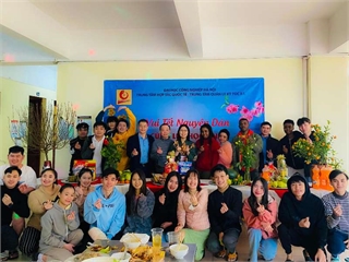 HaUI organizes activities welcoming Tet holiday for international students