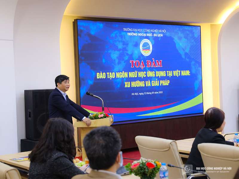 Đào tạo Ngôn ngữ học ứng dụng tại Việt Nam: Xu hướng và giải pháp