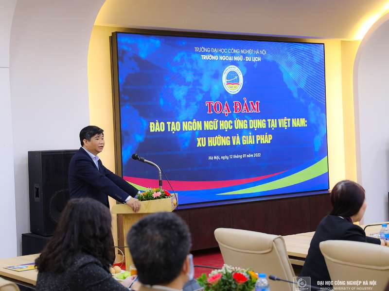 Training in Applied Linguistics in Vietnam: Trends and Solutions