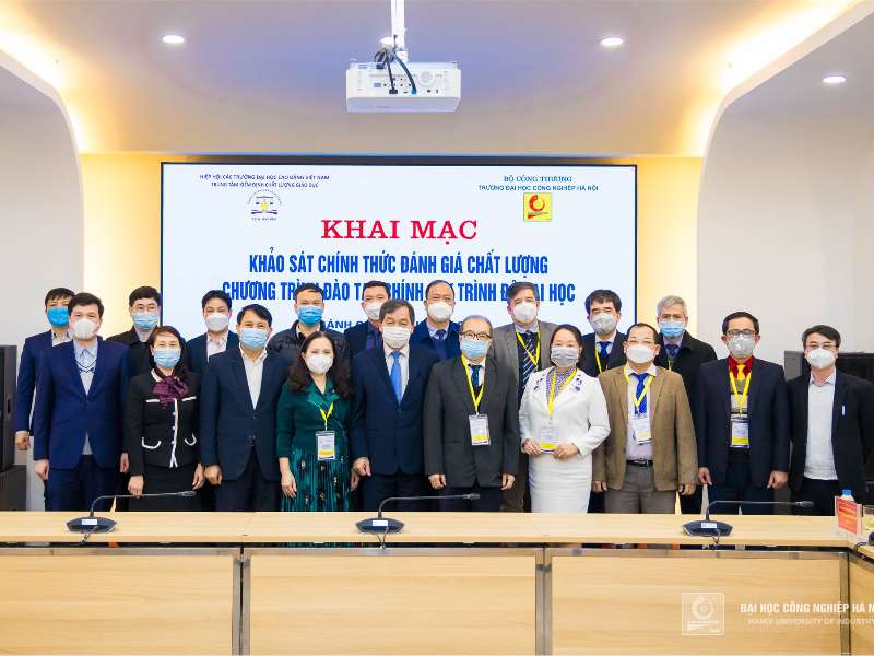 Opening Ceremony of the External Evaluation of 03 training programs: Information Systems, Chinese Language and Business Administration