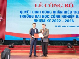 [Zing News] Đại học Công nghiệp Hà Nội có hiệu trưởng mới
