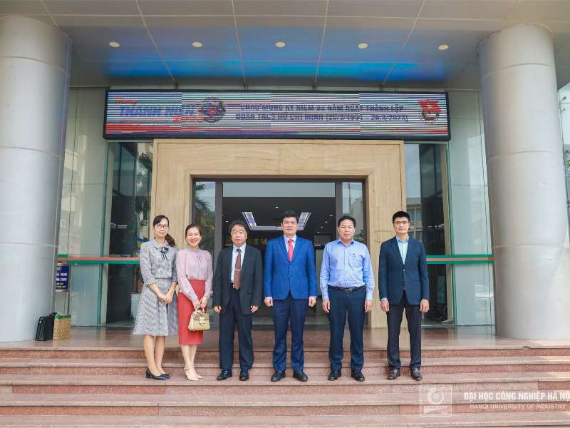 Hanoi University of Industry cooperates with Nissan Automotive Technology Vietnam in training high-quality human resources