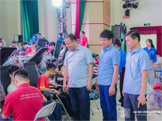 Hơn 700 cán bộ, giảng viên, sinh viên Đại học Công nghiêp Hà Nội tham gia Ngày hội Hiến máu nhân đạo