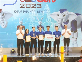 [Báo Dân trí] Trường Đại học Công nghiệp Hà Nội vô địch Robocon Việt Nam 2023