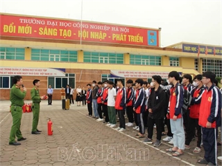 [Báo Hà Nam] Thi tuyên truyền về phòng cháy chữa cháy trong sinh viên Trường Đại học Công nghiệp Hà Nội (cơ sở Hà Nam)