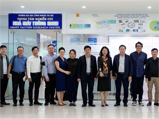 [Vietbay] Hãng Siemens DISW và Trường Steaming Cambodia cùng công ty Vietbay tới thăm quan và trao đổi kinh nghiệm về xây dựng và vận hành Trung tâm nghiên cứu Nhà máy thông minh tại Đại học Công nghiệp Hà Nội