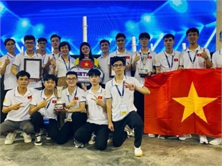 [Báo Công lý] Đội tuyển Việt Nam giành giải Ba và giải Kỹ thuật xuất sắc tại ABU Robocon 2023