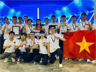 [Báo Dân tộc và Phát triển] Đội tuyển Việt Nam giành giải Ba và giải Kỹ thuật xuất sắc tại ABU Robocon 2023