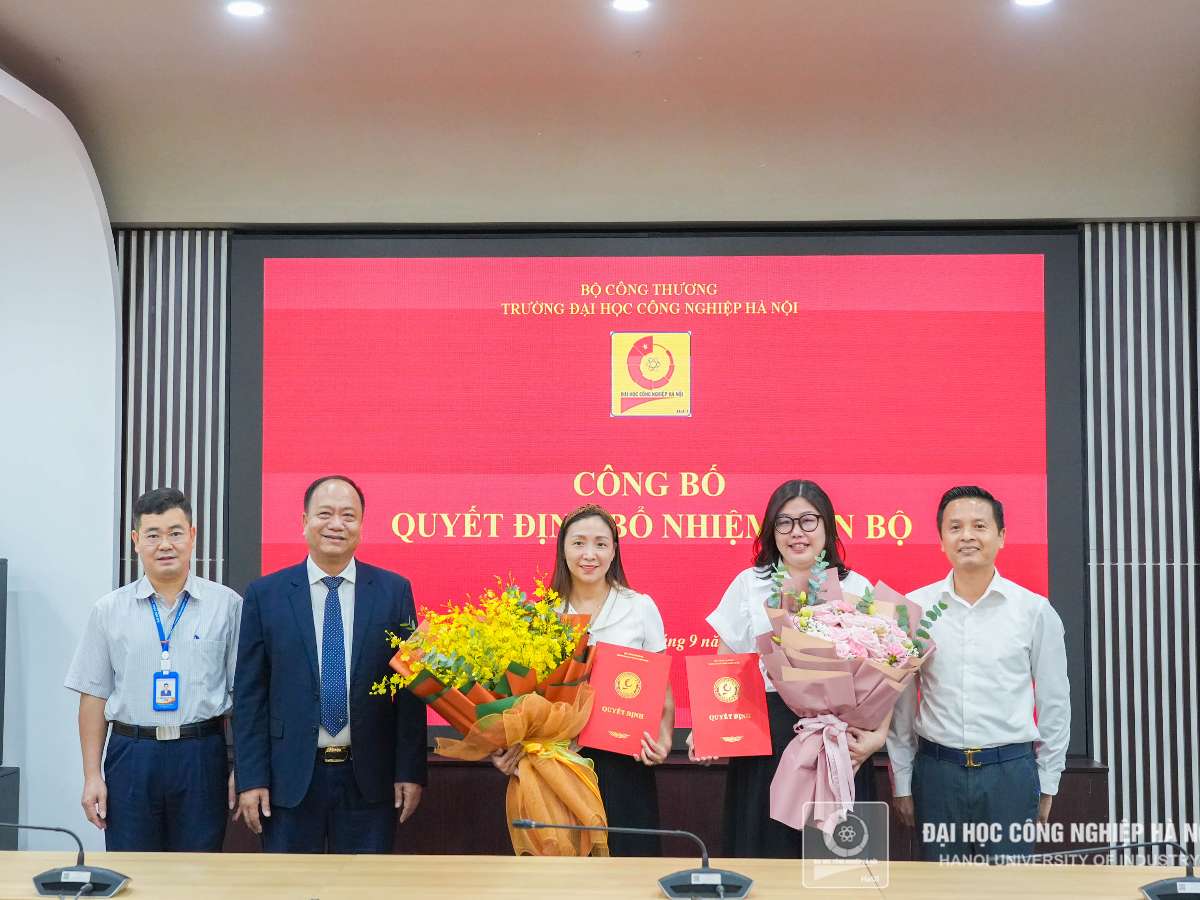 Trao Quyết định bổ nhiệm Phó Giám đốc và Kế toán trưởng Công ty LETCO