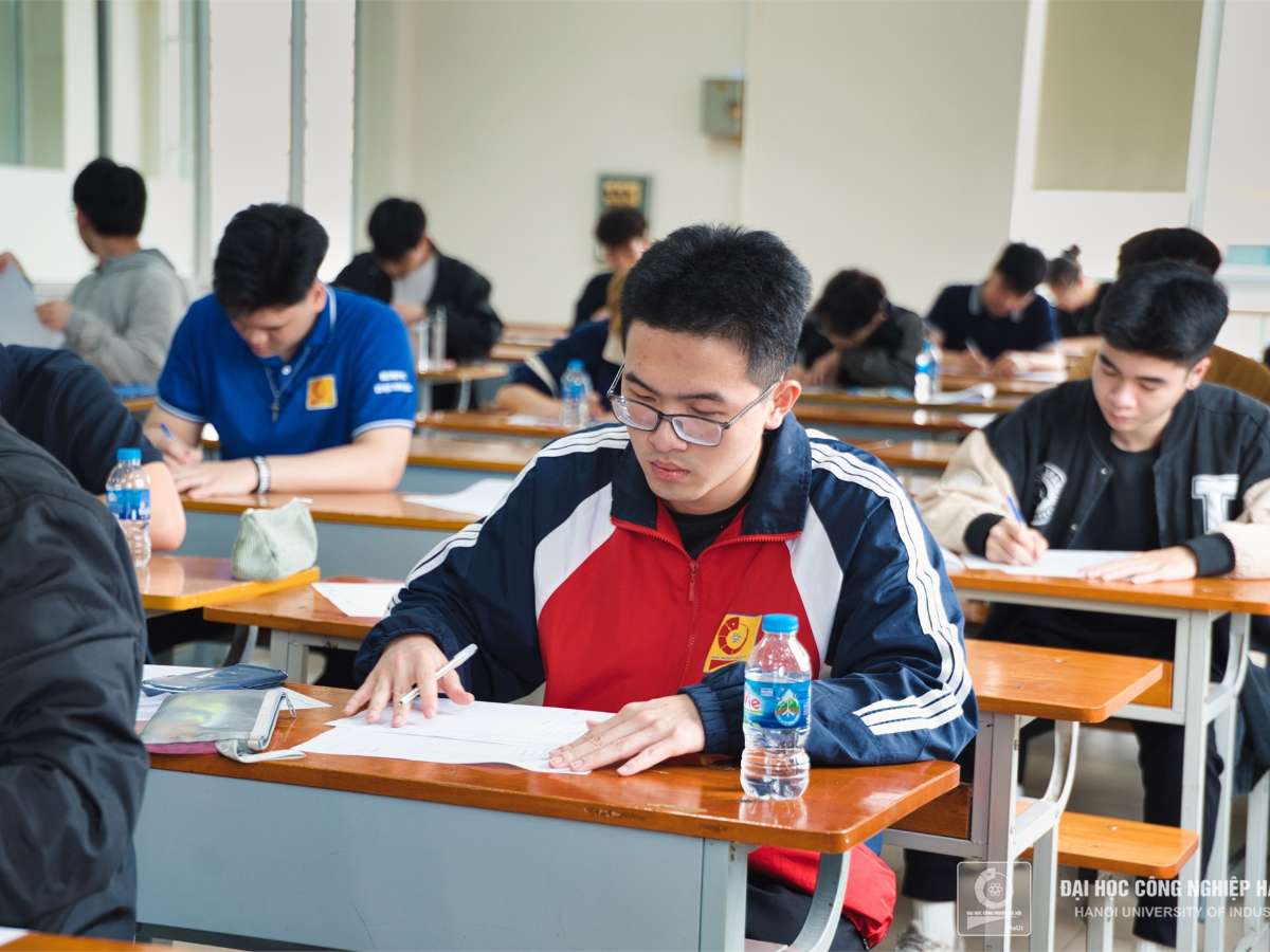 Nearly 100 students participated in the 2024 Mechanics Olympic Competition