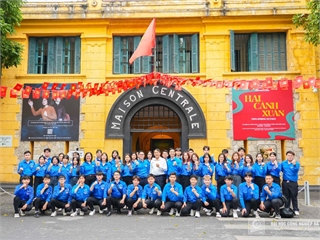 Hành trình tri ân của đoàn sinh viên tiêu biểu Đại học Công nghiệp Hà Nội