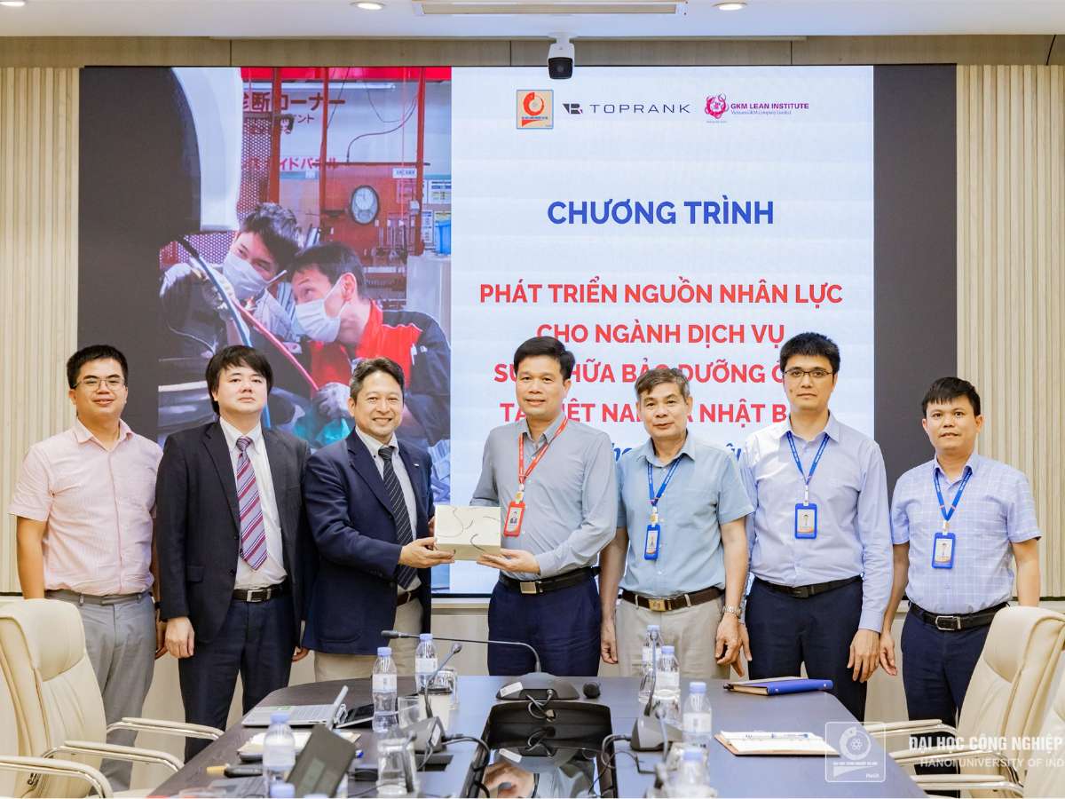 Empowering Human Resources: A Paradigm Shift in Auto Repair and Maintenance Services